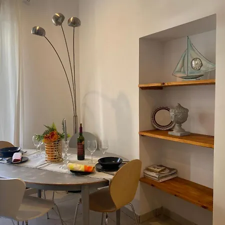2br In The Zoko Contemporary And Convenient Apartment *