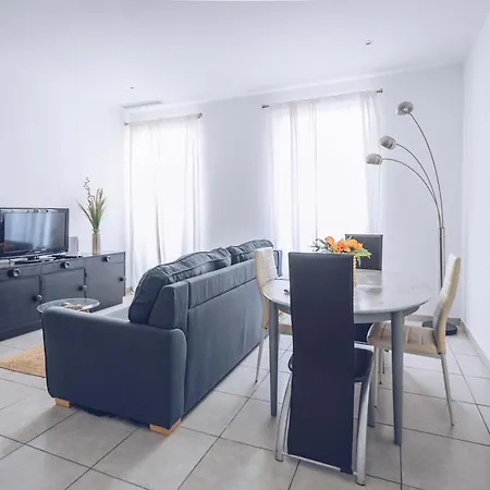 2br In The Zoko Contemporary And Convenient Apartment Gibraltar
