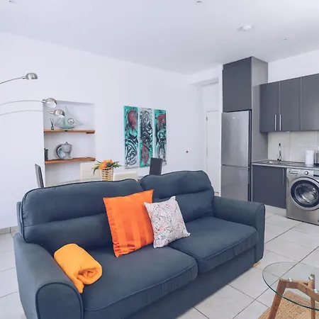 2br In The Zoko Contemporary And Convenient * Gibraltar