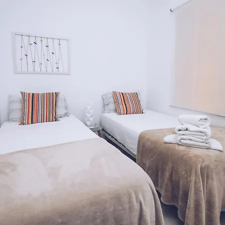 2br In The Zoko Contemporary And Convenient * Gibraltar